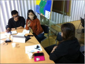 Interview dans les bureaux de PSCORE avec un groupe qui voulait contacter des réfugiés Nord-Coréens.